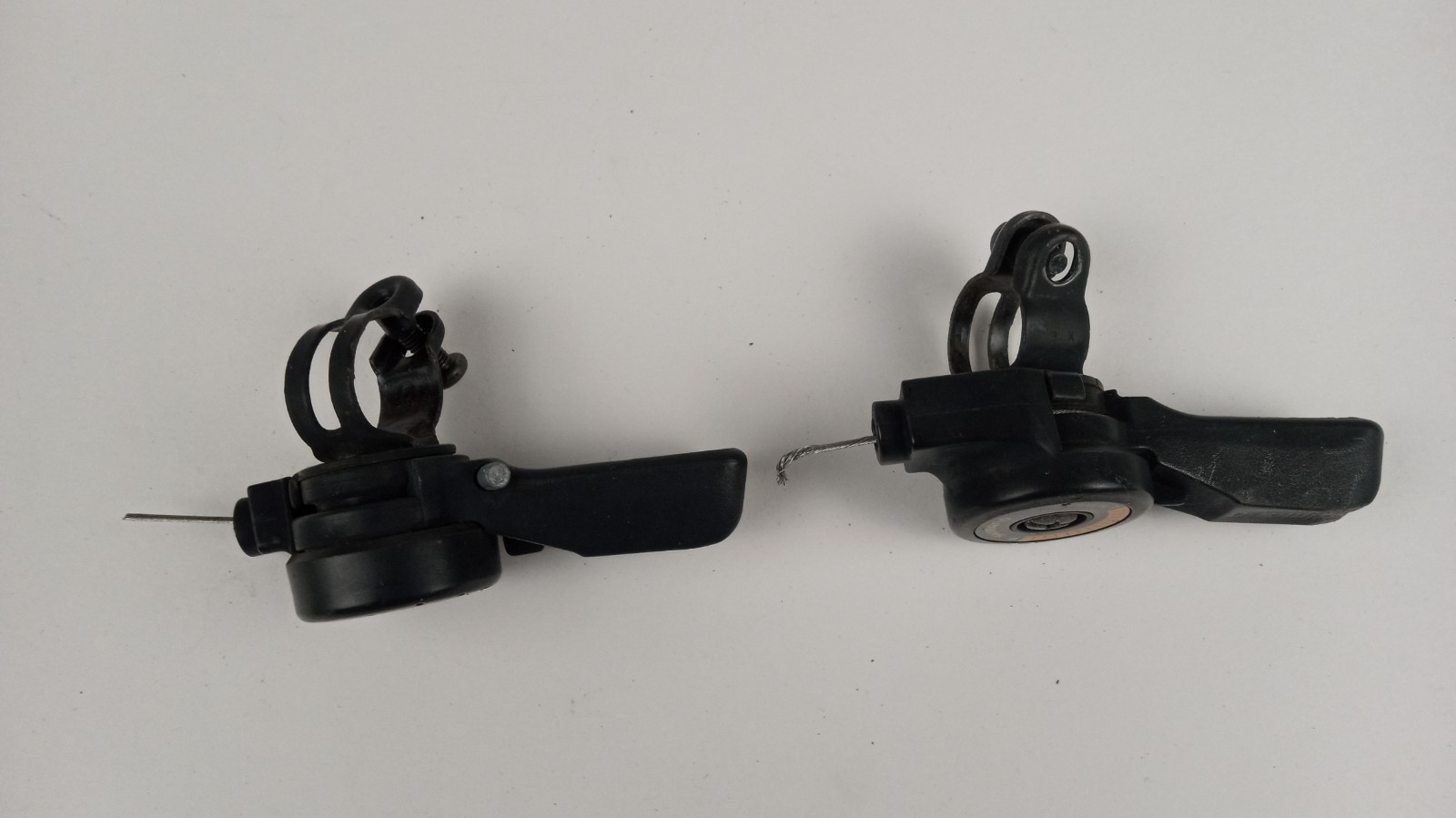 Shimano SL-TY15-A Thumb Shifter Set 3×5 Speed Friction SIS Index Bike Levers