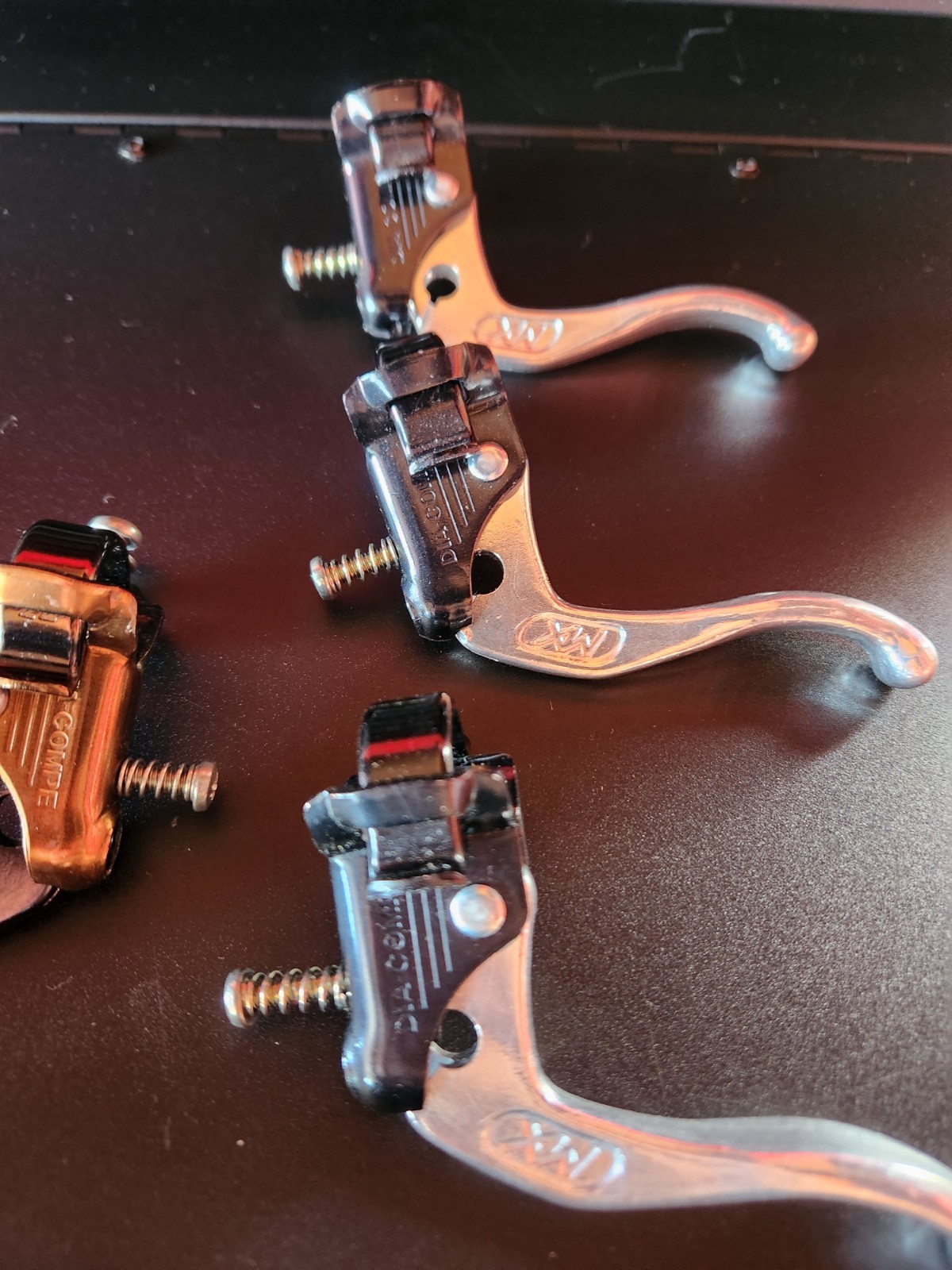 4 dia compe tech 4 levers dated 85