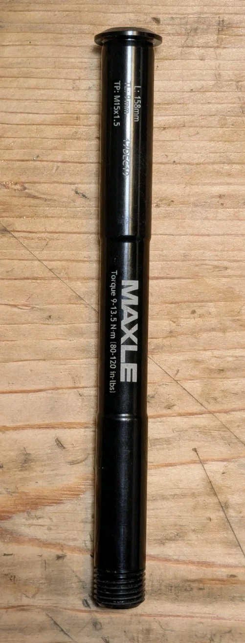 SRAM Maxle L: 158mm TL: 9mm TP: M15x1.5 15mm Thru Axle