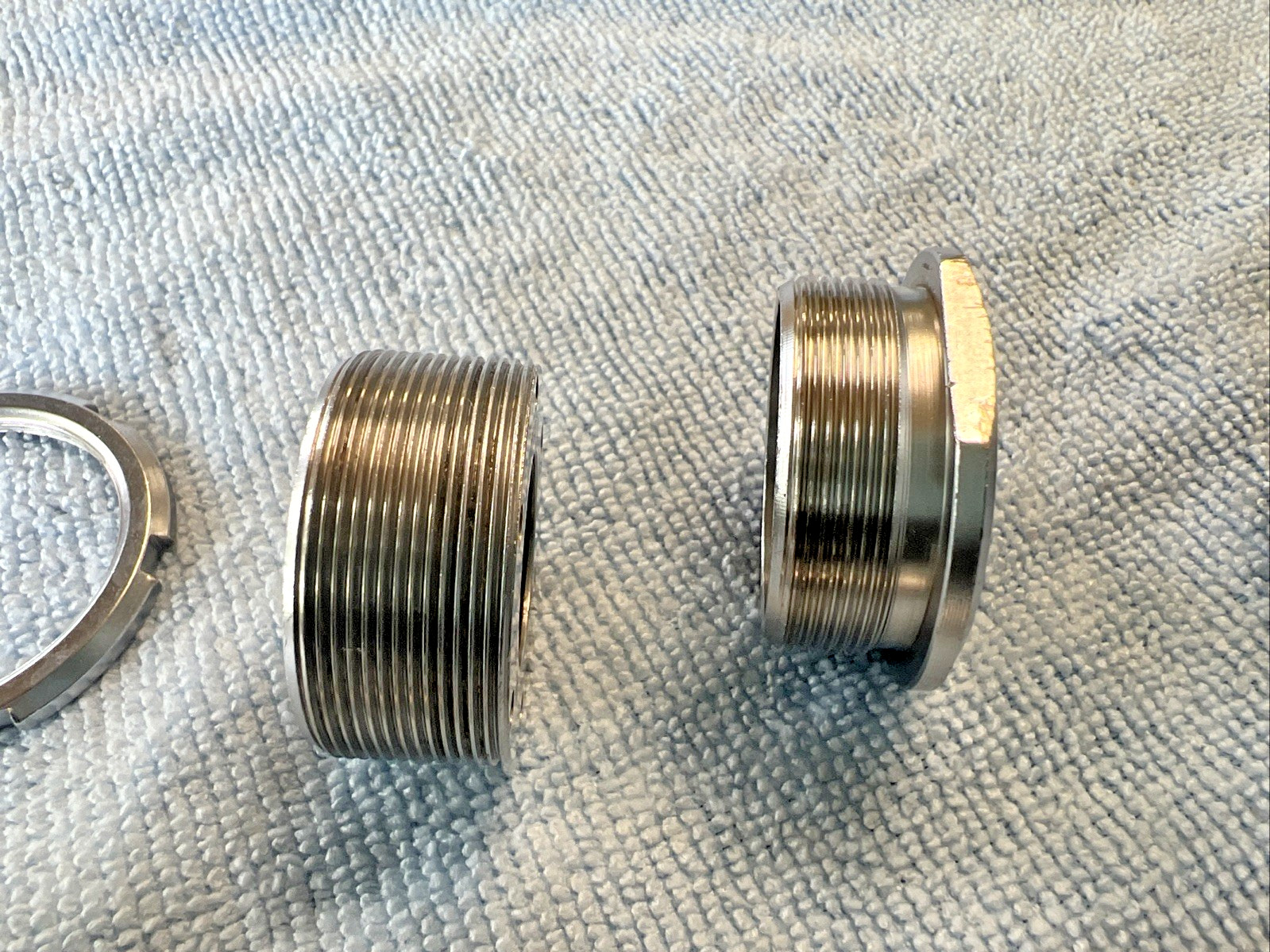 Shimano Deore XT BB-M730 Bottom Bracket – 68 x 122.5MM BSA English