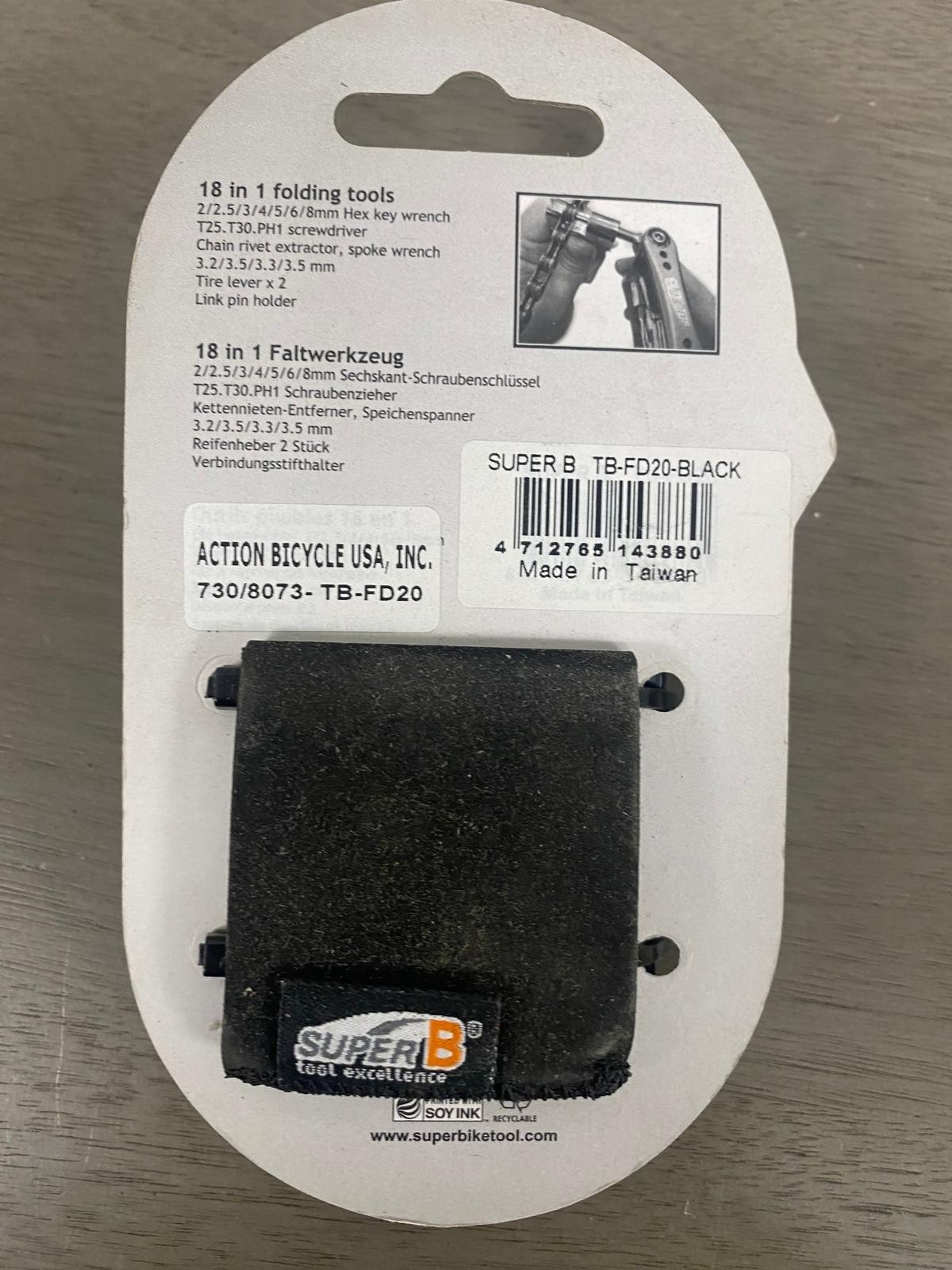 Super B [TB-FD20] 18-in-1 Folding Multi Tool