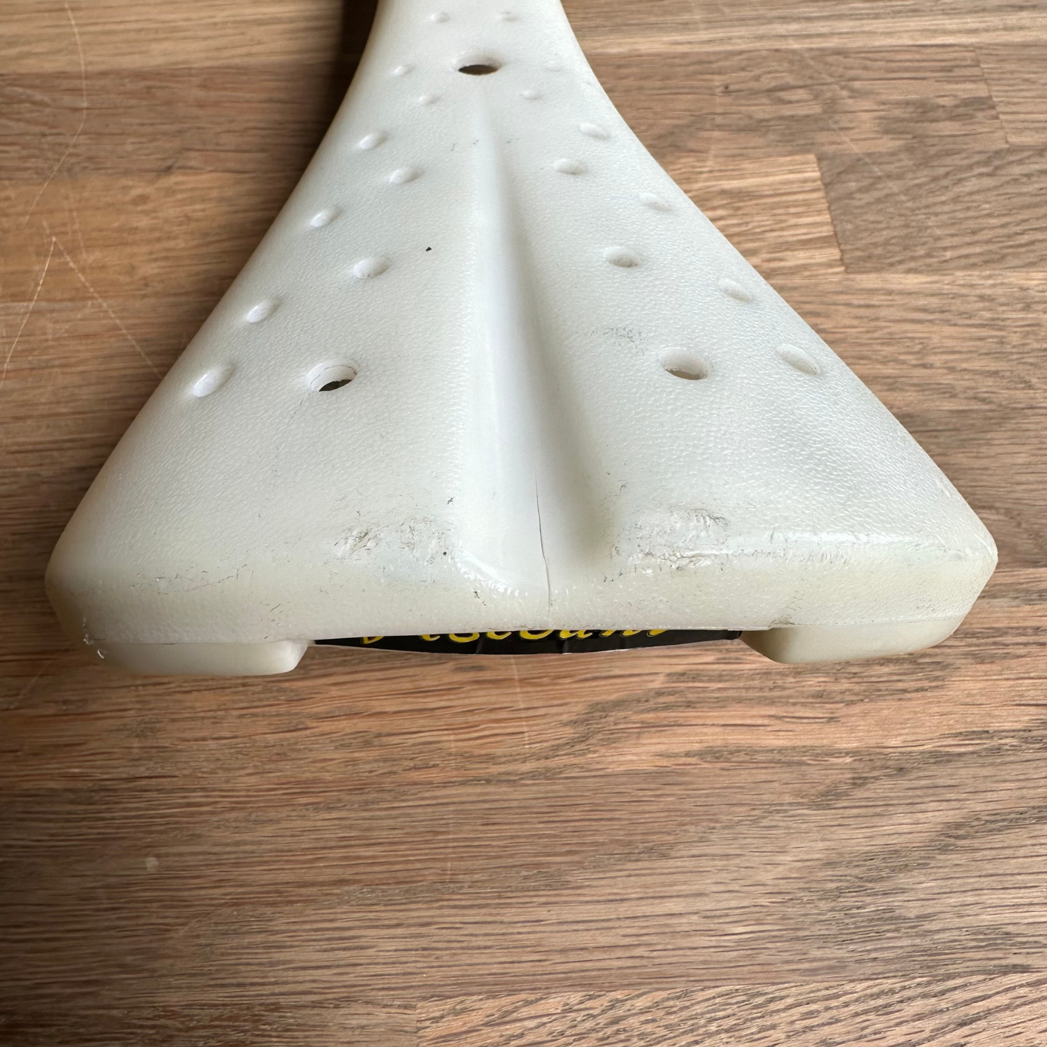 Viscount Dominator Seat 2166 CRACK BMX Old School Freestyle White Taiwan