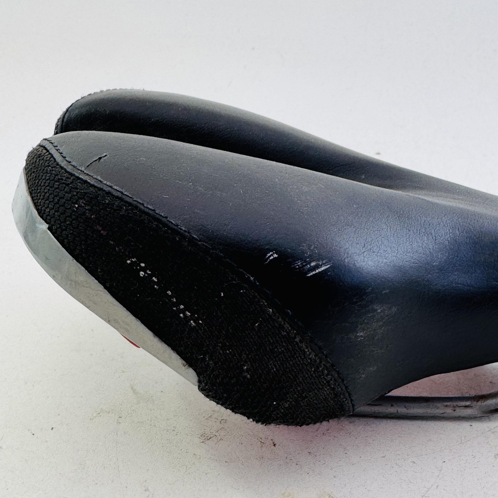 Vintage Specialized Bicycle Saddle Seat Black Cutout Road MTB Hybrid Bike A66