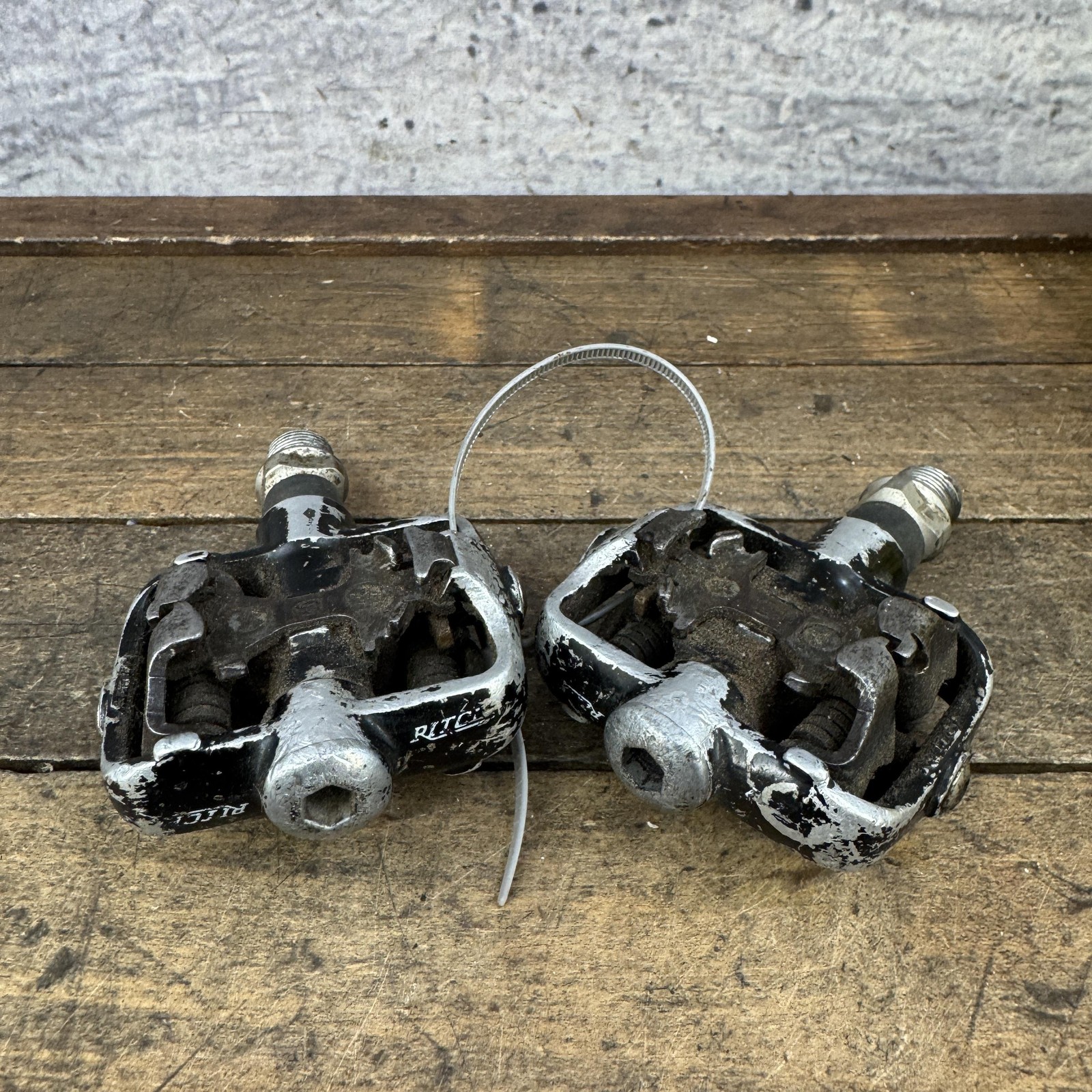 Vintage Ritchey Pedals 9/16 In Black SPD Clipless Road MTB Pair Used
