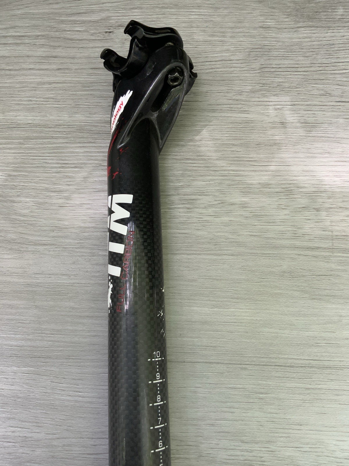 ITM PATHOM CARBON SEAT POST 31.6 MM x 350 MM TOTAL LENGTH 214 GRAMS