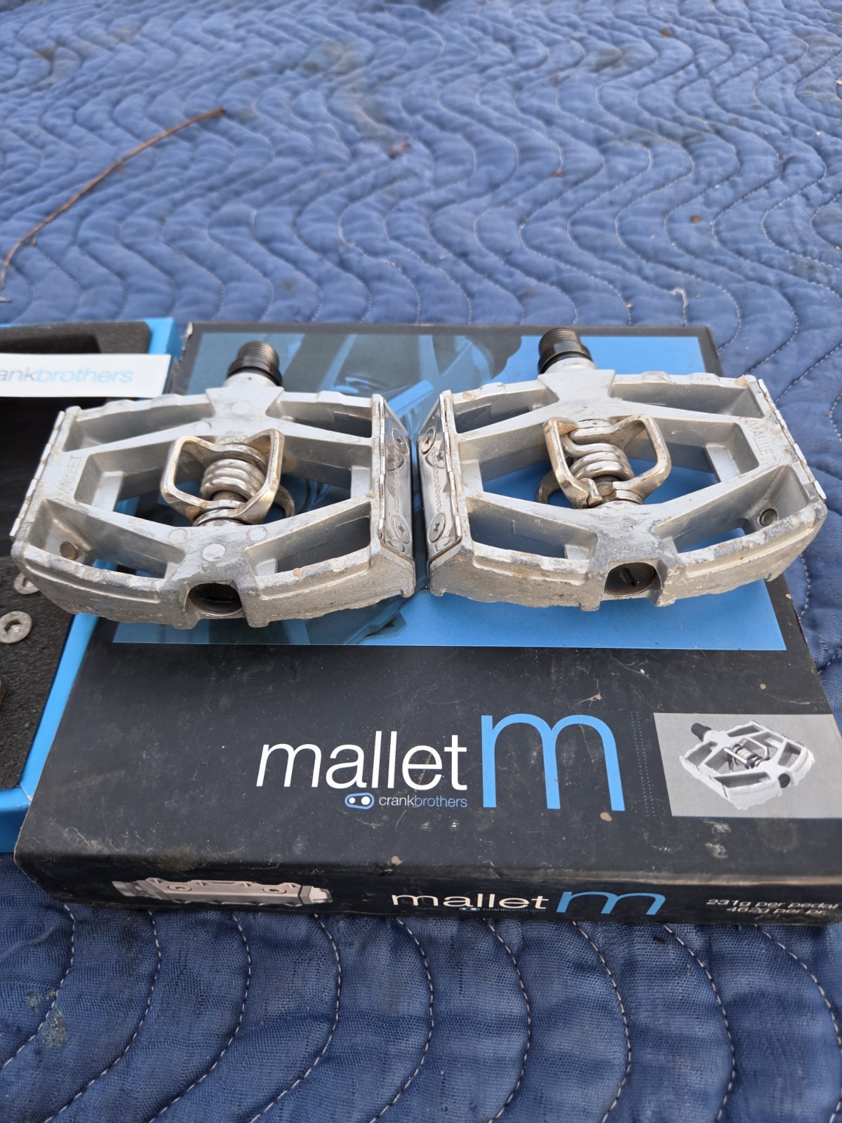 CRANK BROTHERS MALLET M PLATFORM PEDALS WITH CLEATS SILVER Used With BOX 9/16″