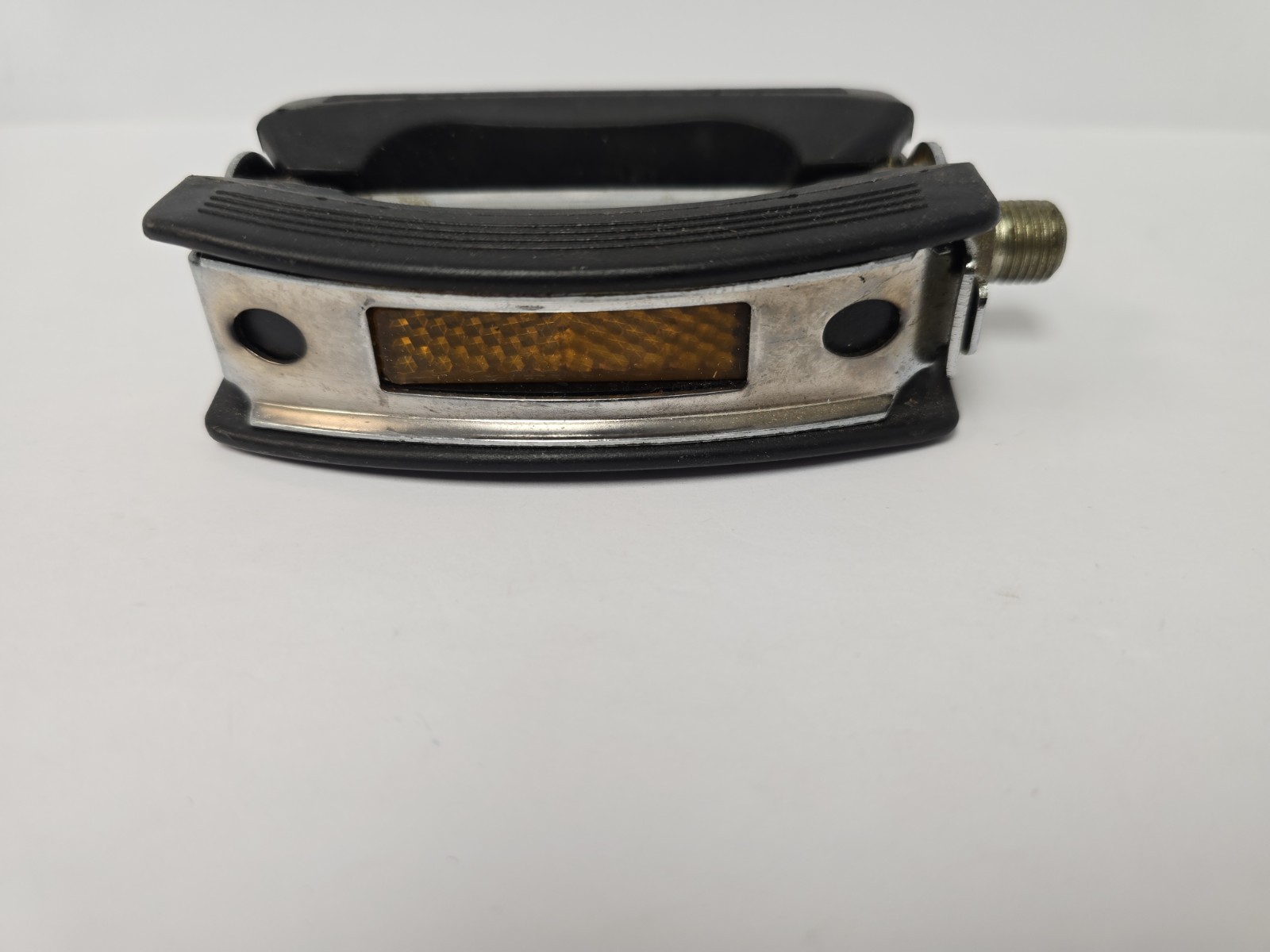 Vintage 1/2″ Cruiser Fat Bow Bicycle Pedals