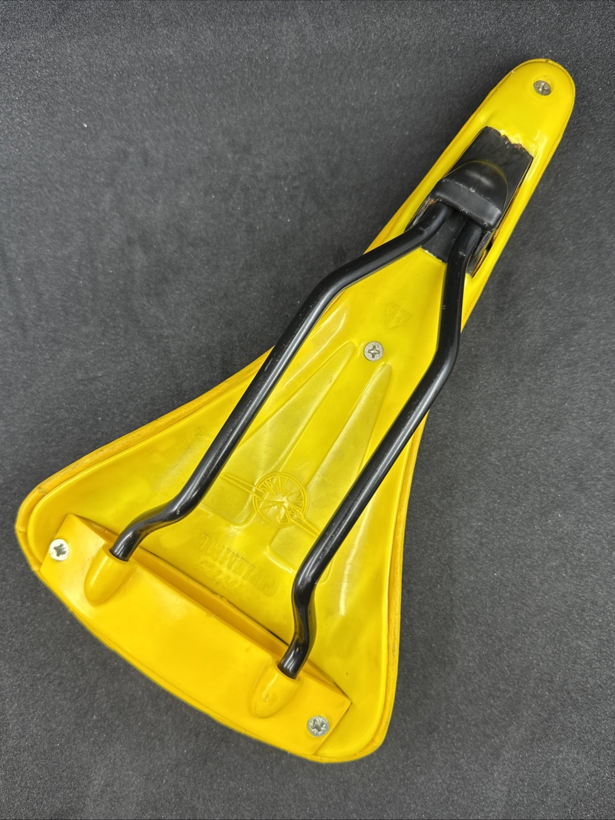 Gipiemme PENTA Saddle Dual Shock Absorber Yellow Steel Rails 270mm x 140mm