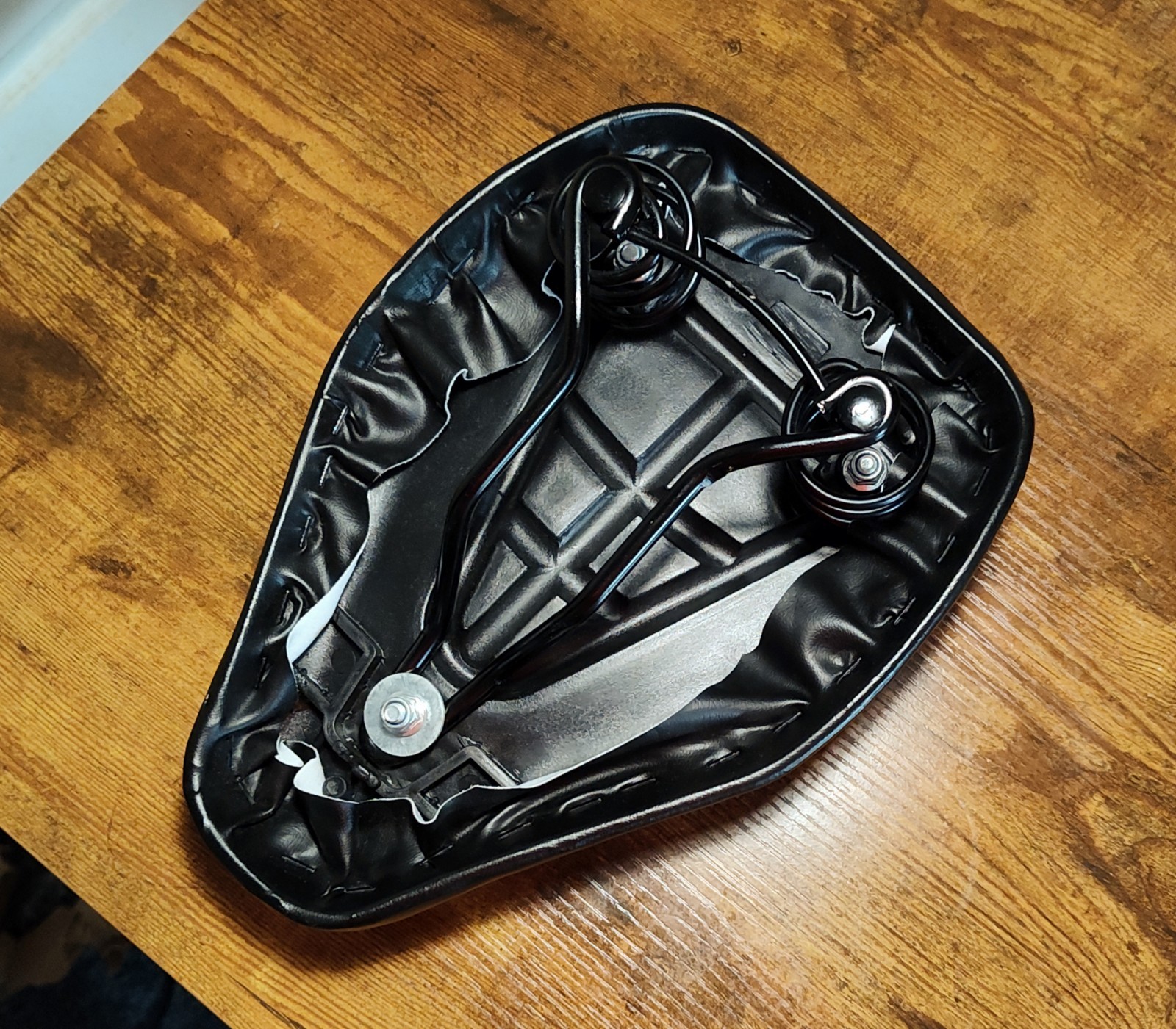 Wide Bike/Moped Suspension Saddle