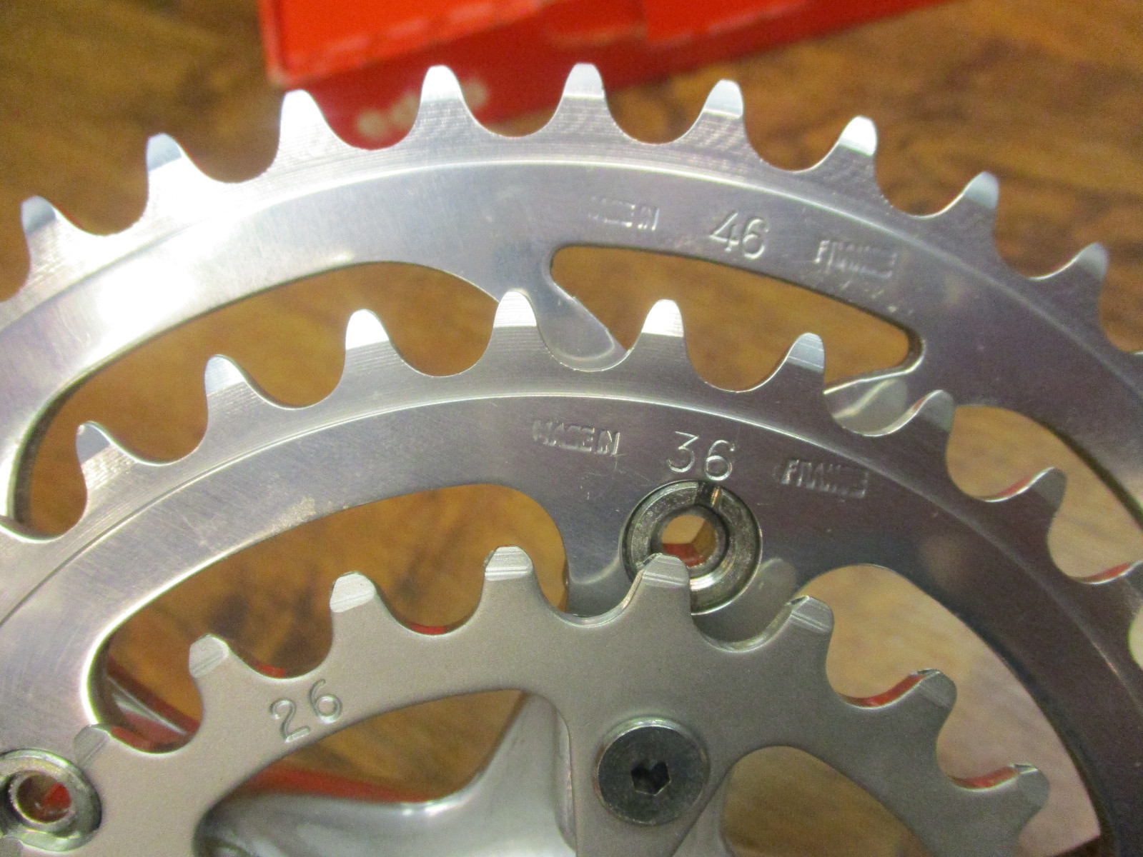 RARE NOS EDCO COMPETITION 175L 110/74 BCD 46/36/26 TRIPLE SQUARE TAPER CRANK SET