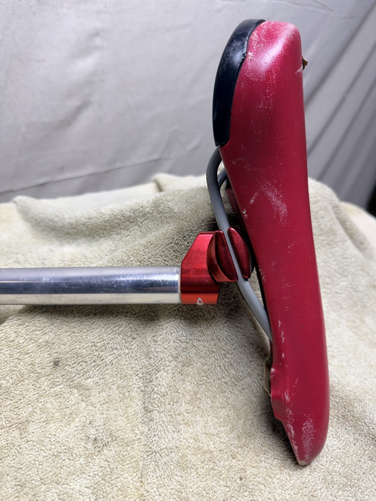 Vintage Mid-School BMX 96 Schwinn XS Seat & Post – Red – Clean 6/10
