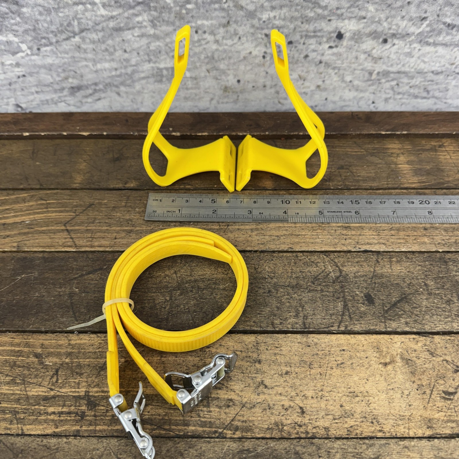 Vintage CatEye Toe Clips Straps Pair Yellow NOS 95g Road Mountain Bike Japan