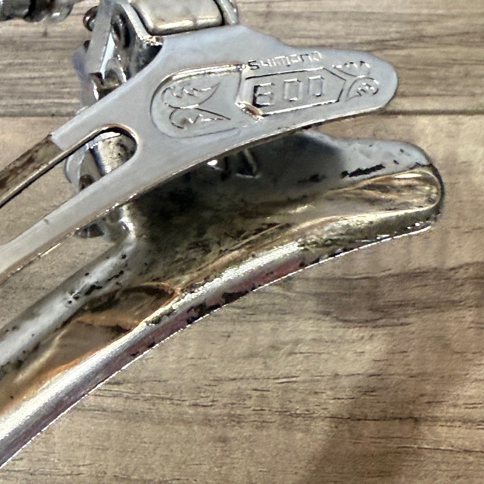 Shimano 600 Arabesque Front Derailleur 28.6 Clamp Bottom Pull