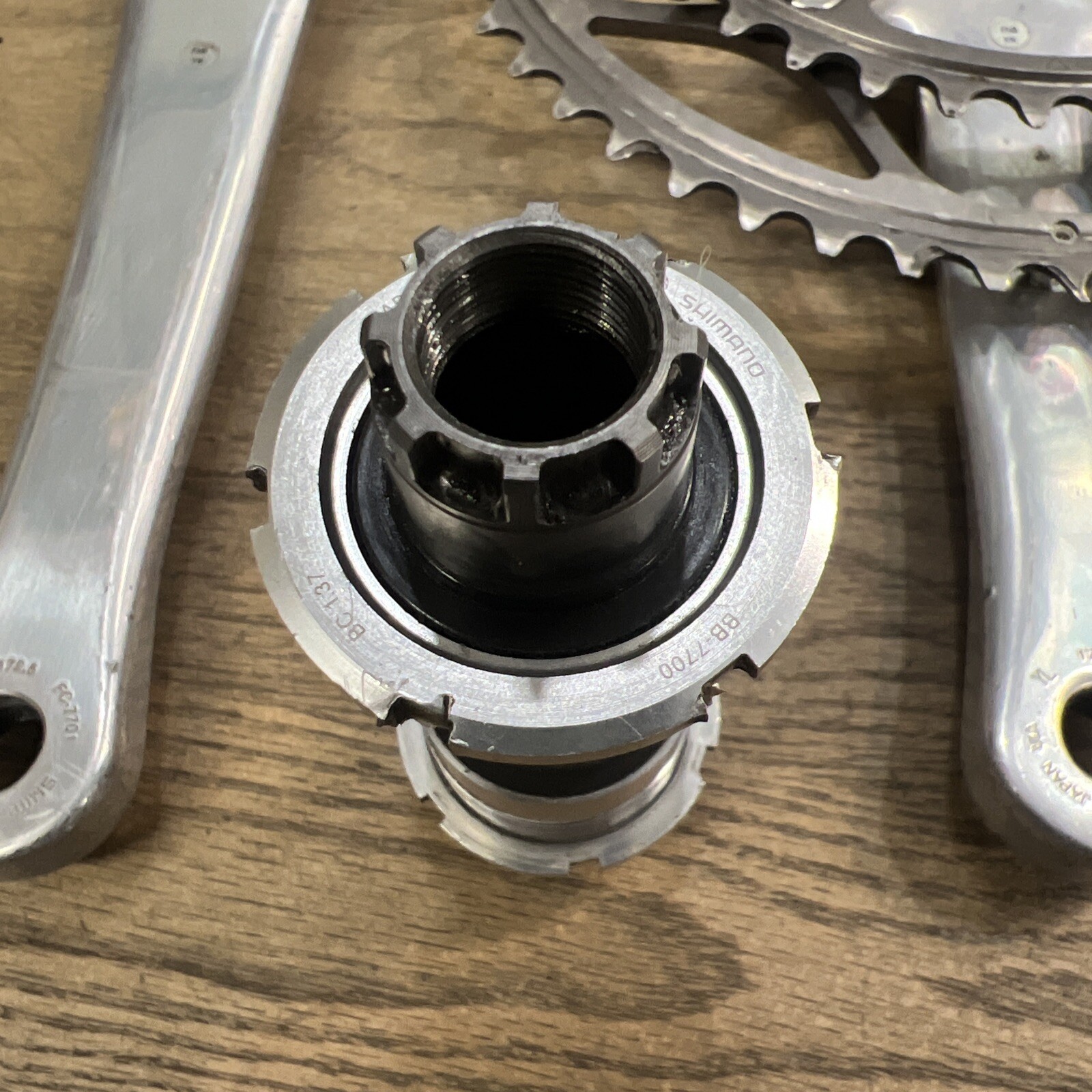 Shimano Dura Ace Crankset FC-7700 172.5mm 53/39 Double 130 BCD w/ BB-7700