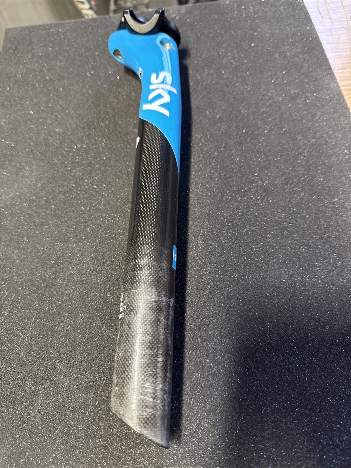 Pinarello Team Sky Carbon Bicycle Seatpost 31.6 Broken For Art (9451)