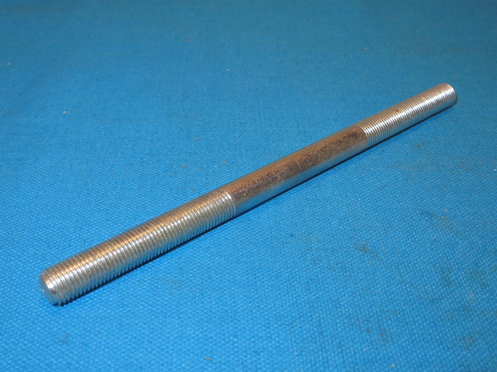 Bicycle New Departure Rear Coaster Brake Axle 6-1/2″ long – NOS