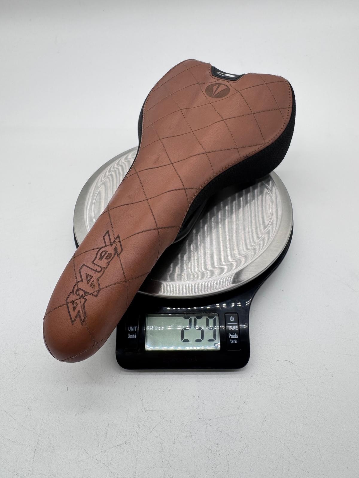 Brown SDG Saddle Sensus