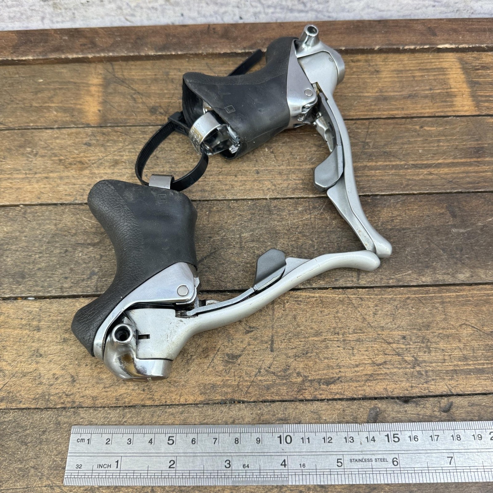 Vintage Shimano Dura Ace Shifter Lever Set ST-7401 ST-7400 STI Brake