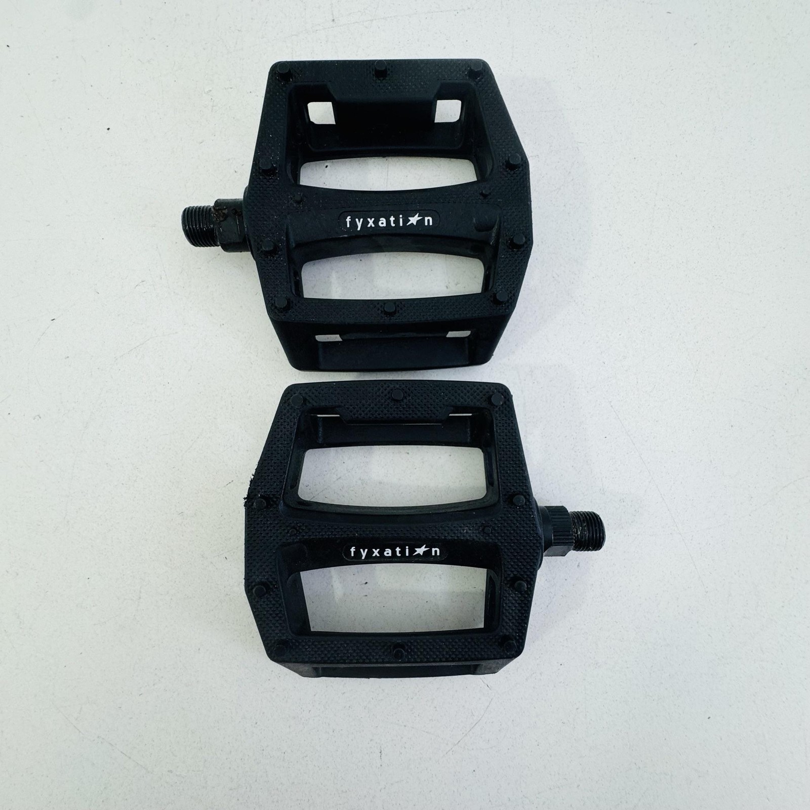 Vintage Fyxation Platform Bike Pedals 9/16″ Pair Black Plastic MTB BMX A56