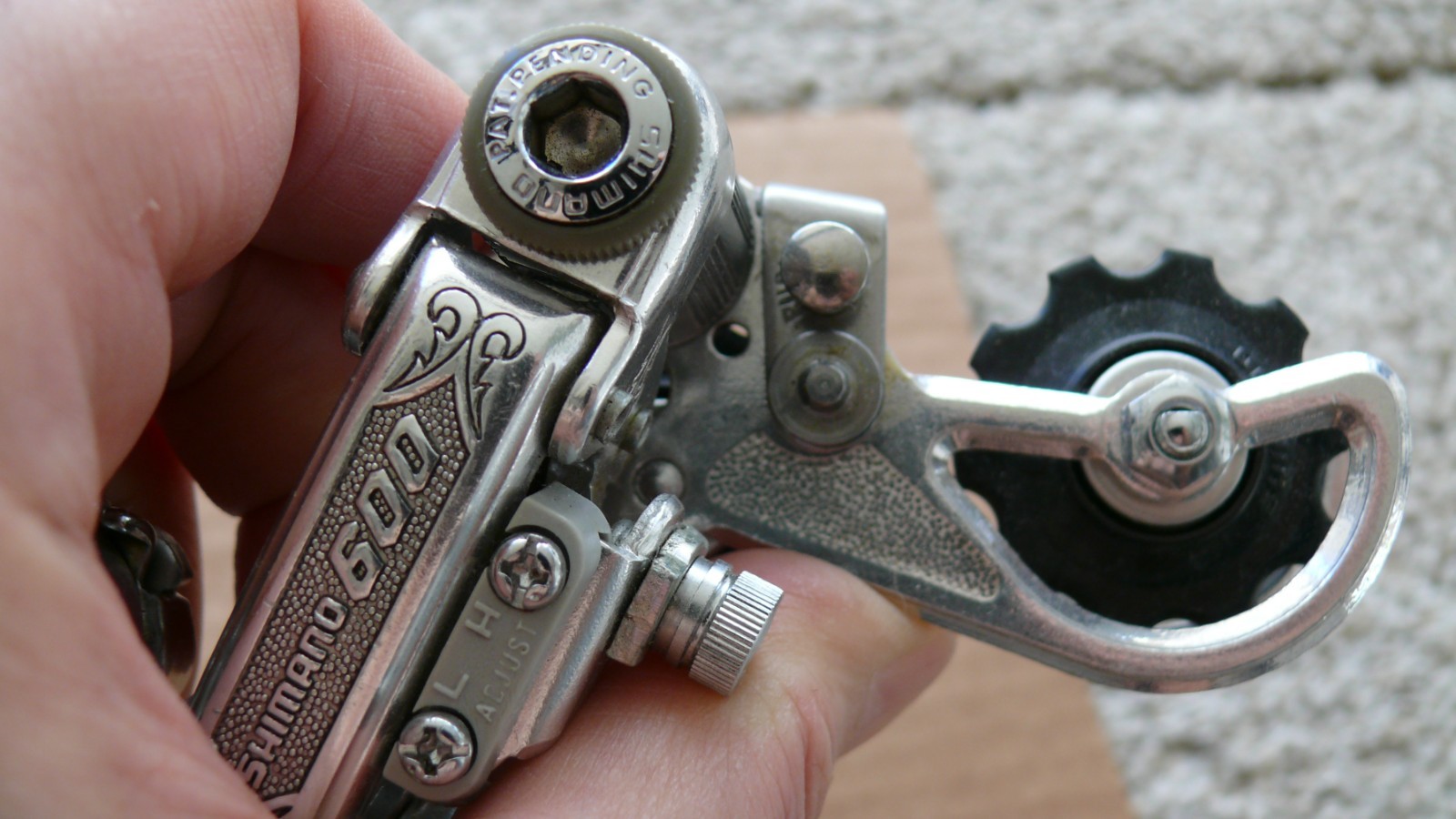 Shimano 600 Rear Arabesque Rear Derailleur NOS