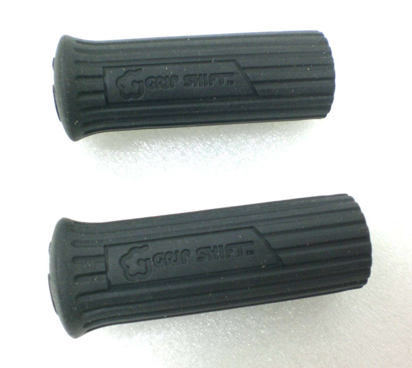 (2) GRIP SHIFT Mountain Bike Grips Handlebar Short Black 3-1/2″ X 3/4″ MR-GS-339