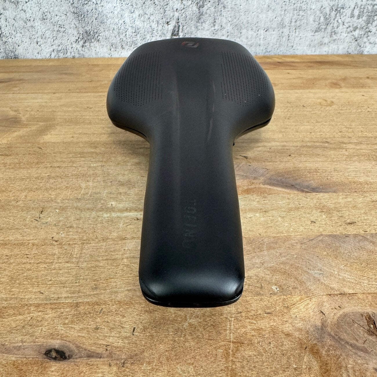 Syncros Tofino 135mm 7x9mm Oval Carbon Rails Bike Saddle 185g
