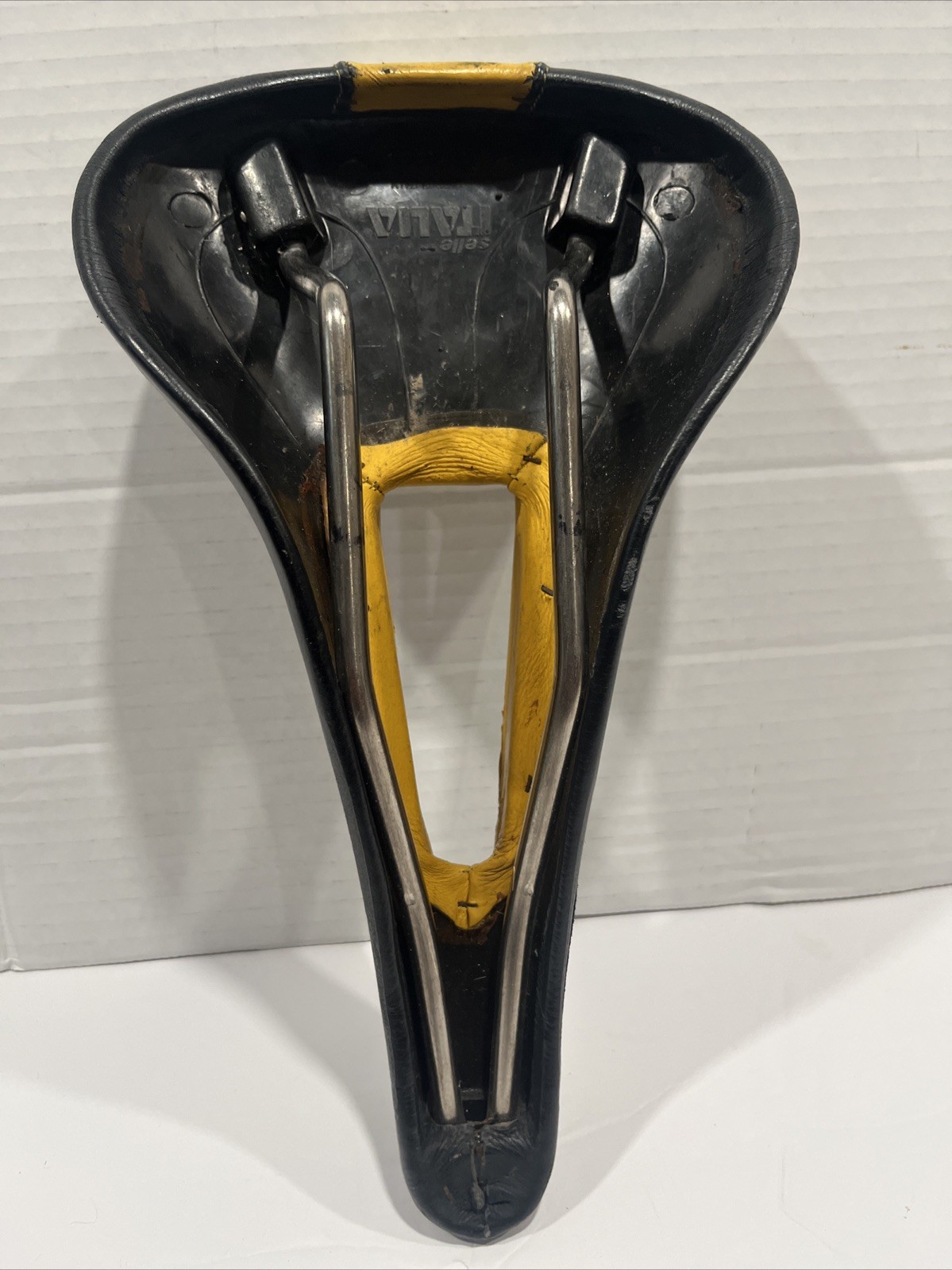 Terry Liberator Ti-Race Bicycle Comfort Saddle Black and Yellow Leather Cutaway 