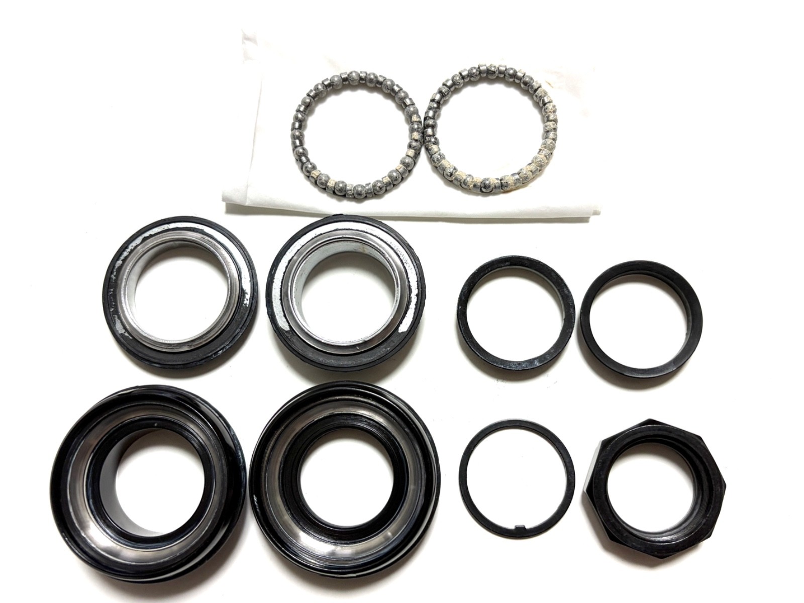 NOS SUNTOUR XC PRO Headset 1″ Threaded JIS Black 27.0mm Grease Guard