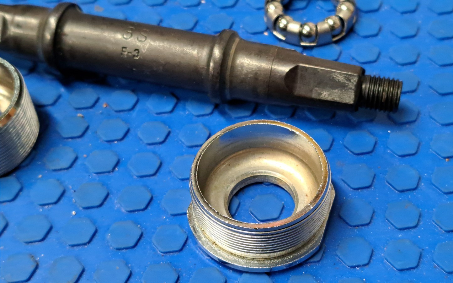 Vintage Tange Japan Square Taper Bottom Bracket – 68mm | 124mm | B1.37×24 | 3S