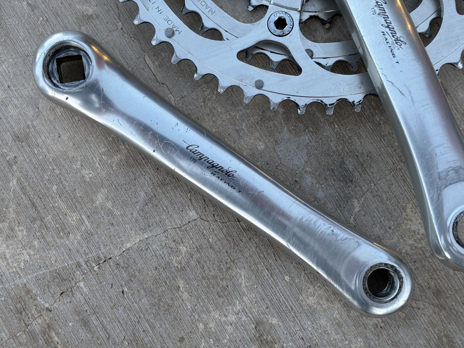 Campagnolo Italy Racing T 9-Speed Triple Crankset | 170 mm / 52/42/30T / VGC