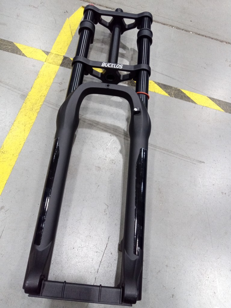 MTB Beach E-Bike Air Suspension Fork 26 inch QR 4.0″ Fat Tire Fork 180mm Travel
