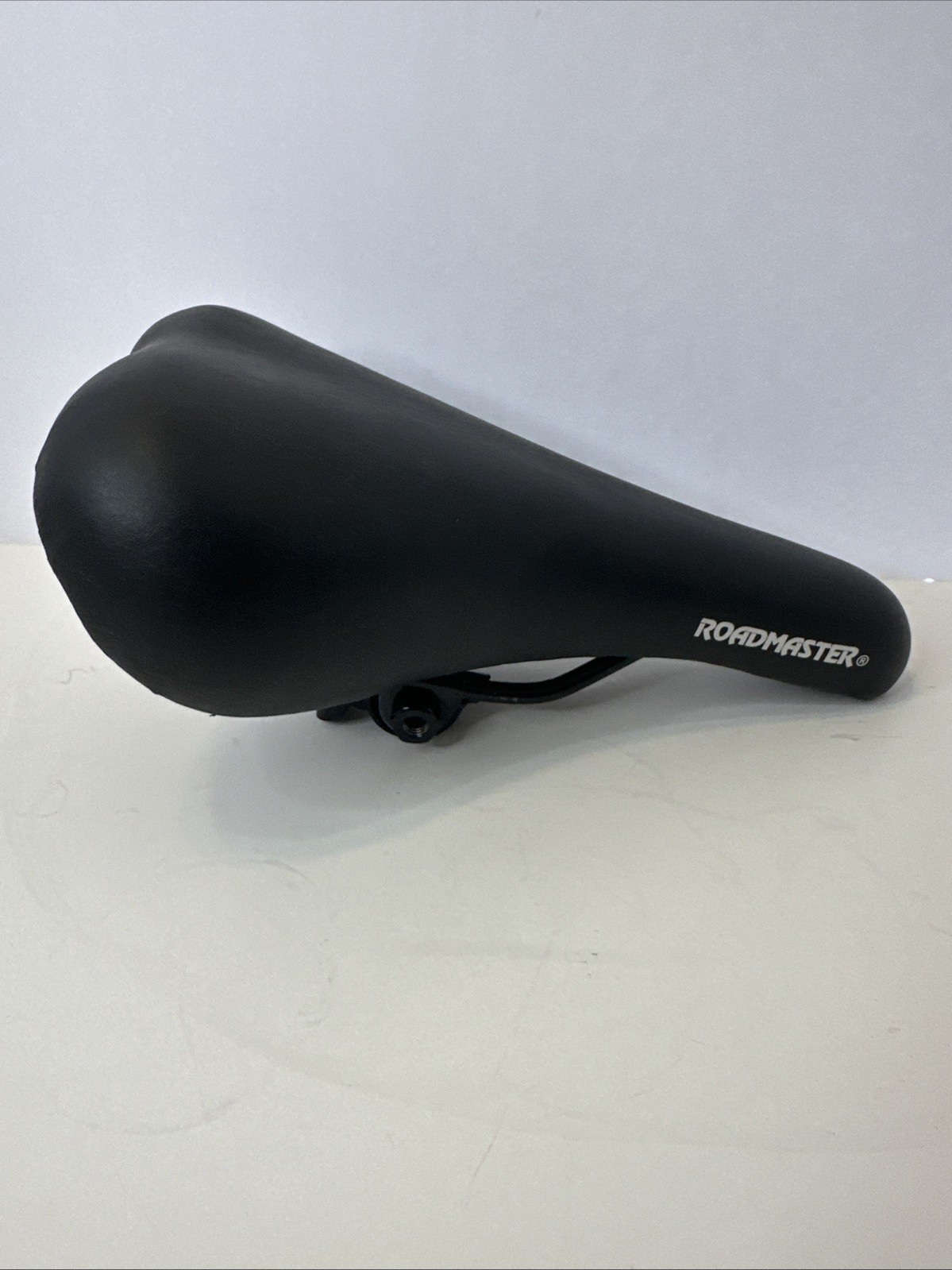 ROADMASTER Black Bicycle Saddle Seat Unisex Adult Sized