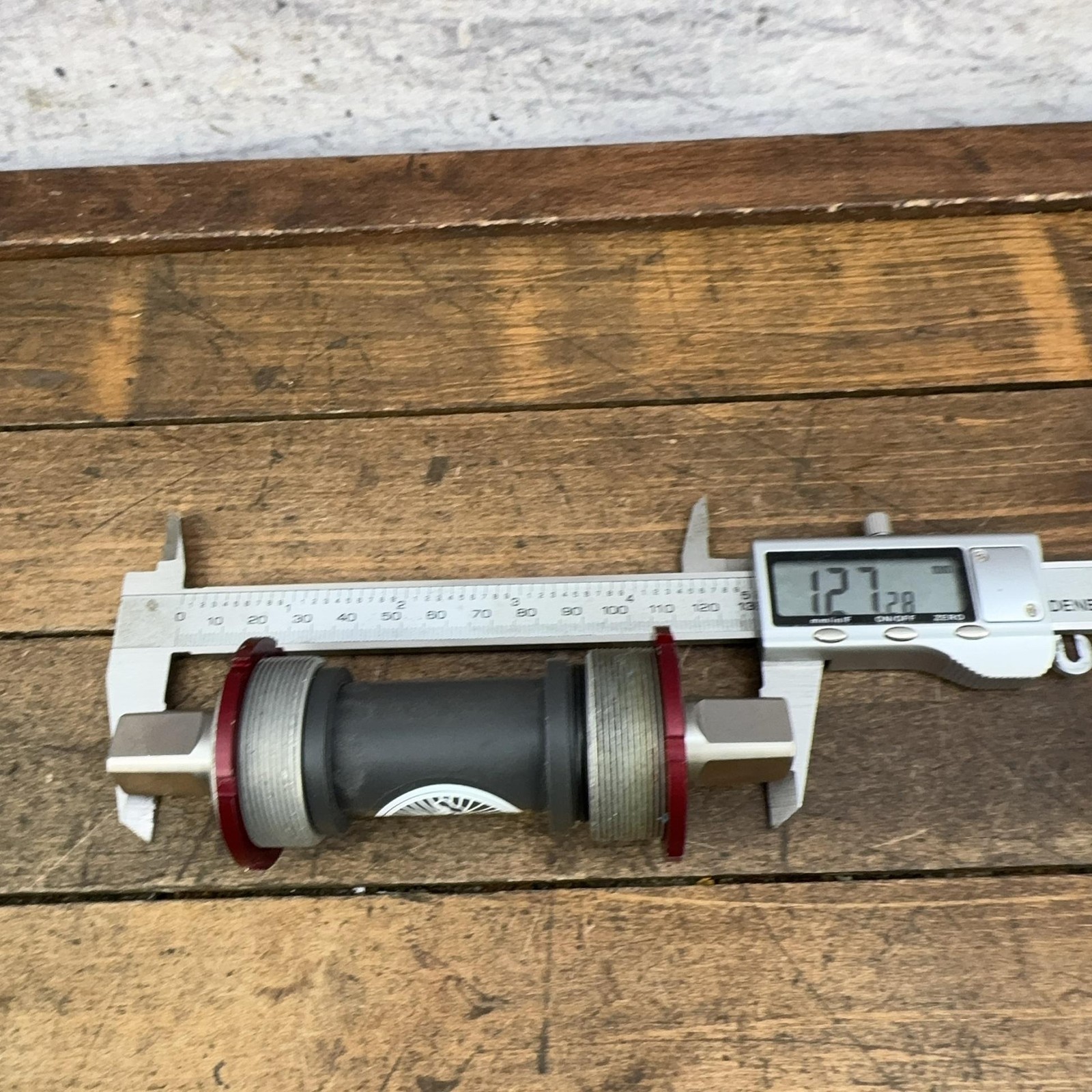 VIntage Syncros Bottom Bracket 70mm ITA 36×24 127mm Italian 90s Hammer
