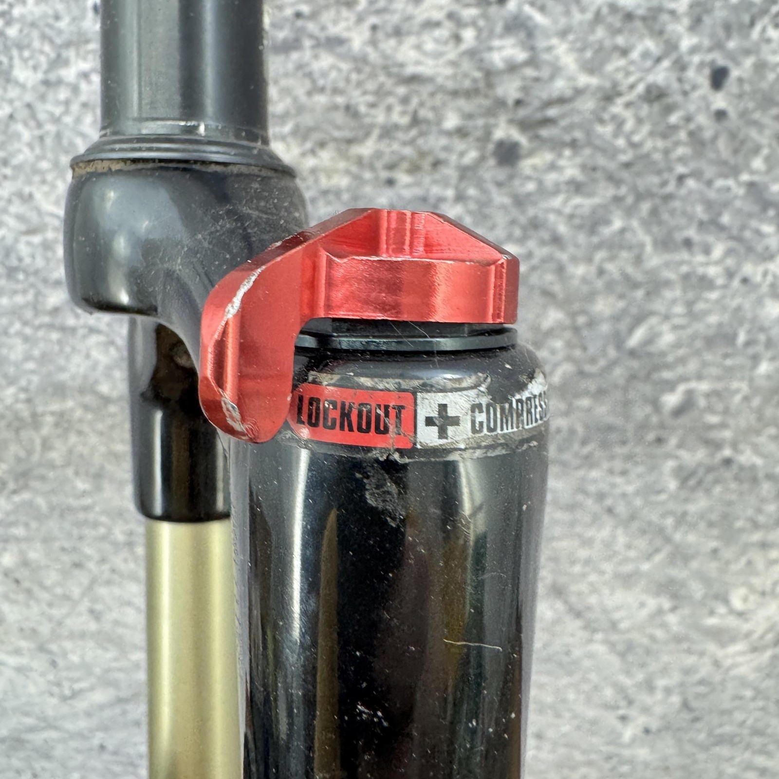 Manitou Skareb Super TPC Suspension Fork 26 1 1/8 Threadless V-Brake Disc 100mm