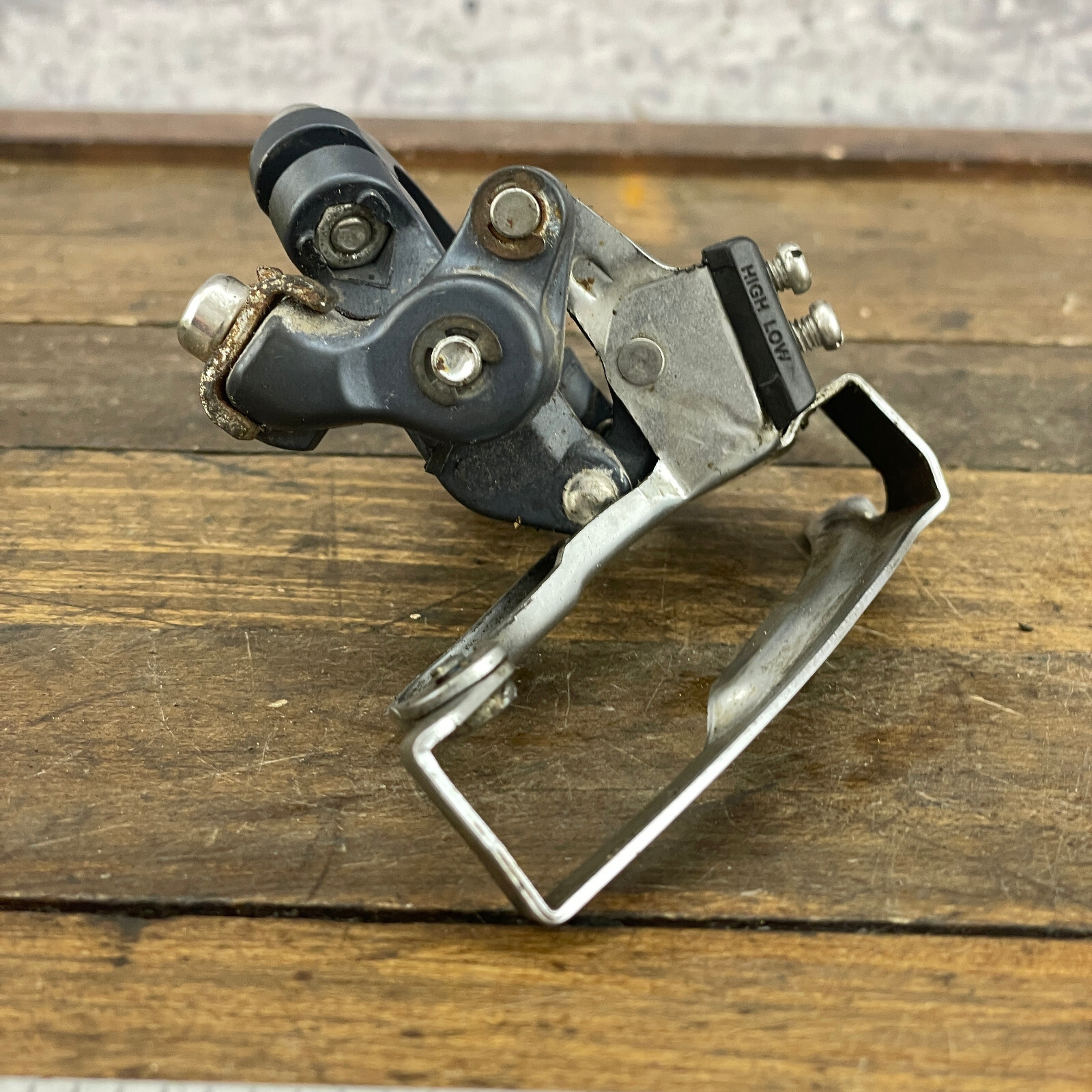 Vintage Shimano Deore LX FD-M570 Front Derailleur 31.8 mm Top Pull Mega 9 C6