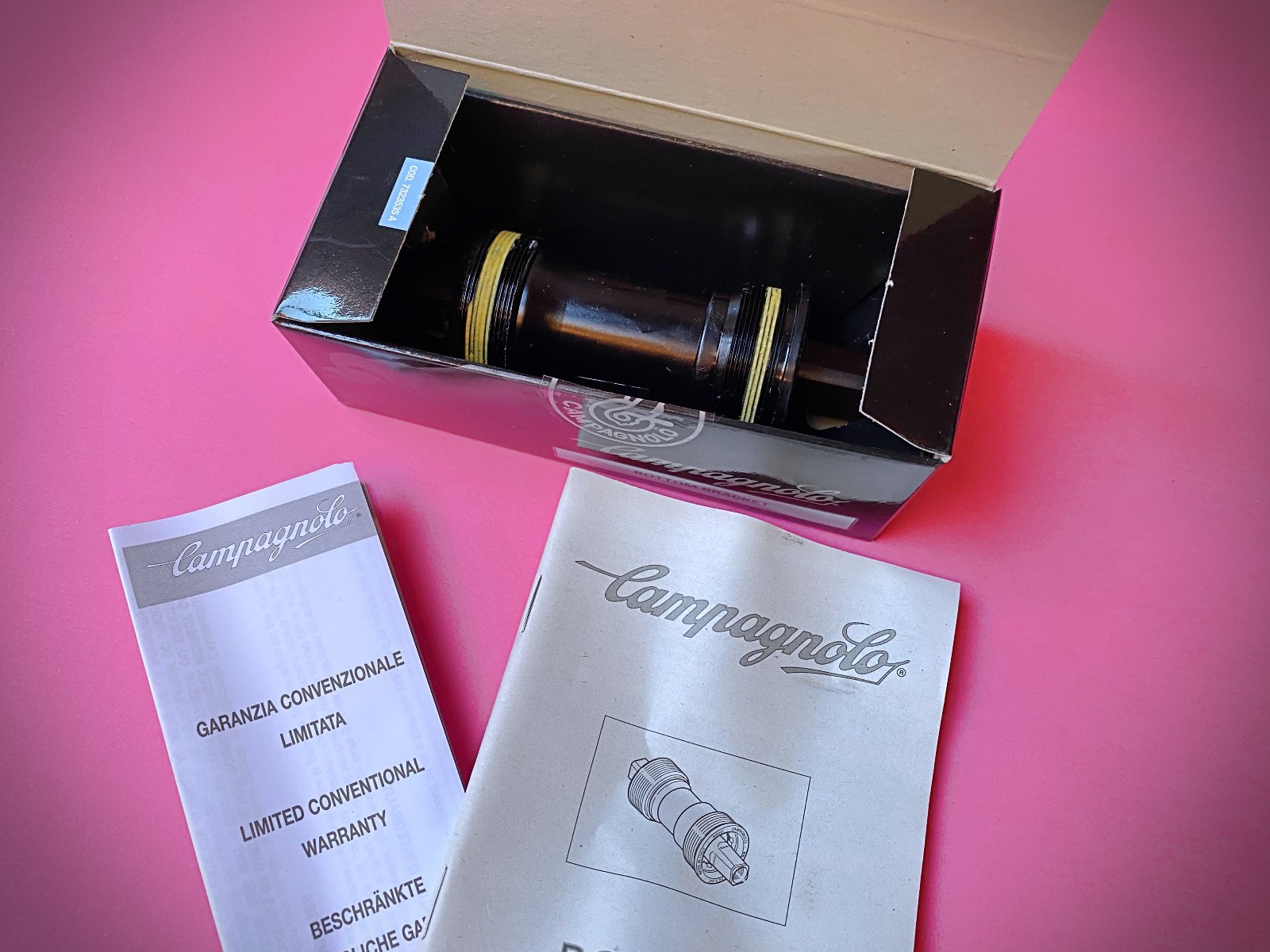 Campagnolo Centaur Bottom Bracket ITA THREAD AXLE 111mm NEW