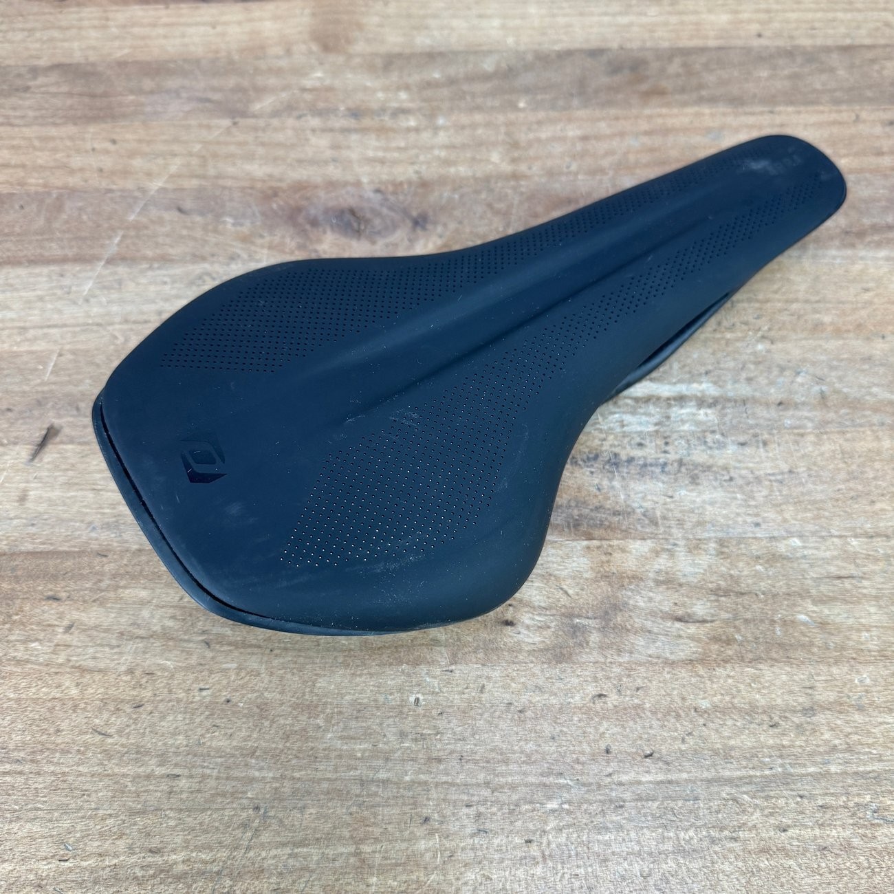 New Takeoff! Syncros Belcarra Regular SL 7x9mm Carbon Rails 130mm Bike Saddle