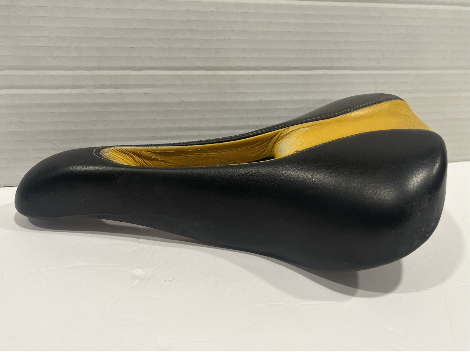 Terry Liberator Ti-Race Bicycle Comfort Saddle Black and Yellow Leather Cutaway 