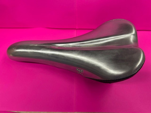 WTB Saddle VERY RARE !!!! Rocket V Chrome