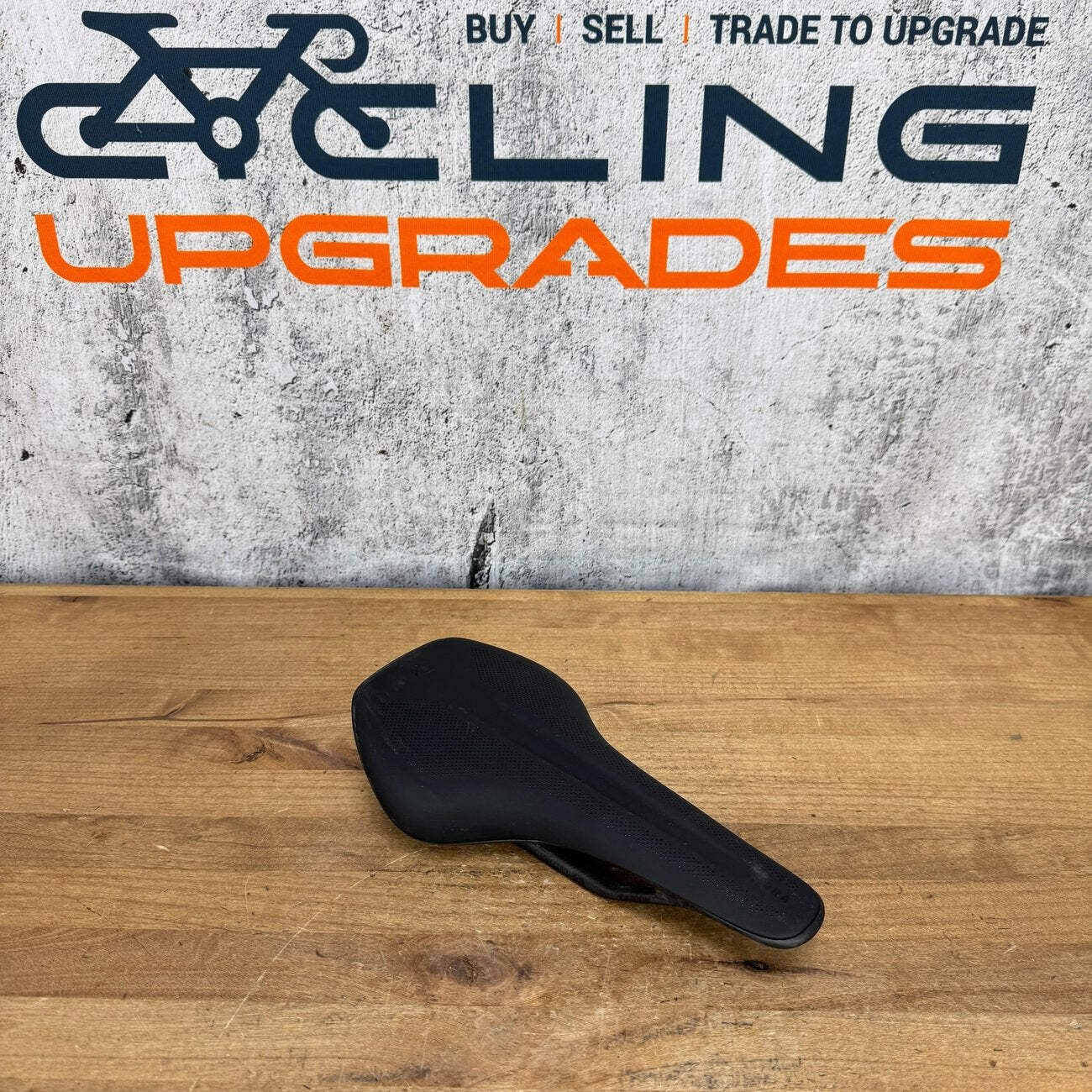 New Takeoff! Syncros Belcarra Regular SL 7x9mm Carbon Rails 130mm Bike Saddle