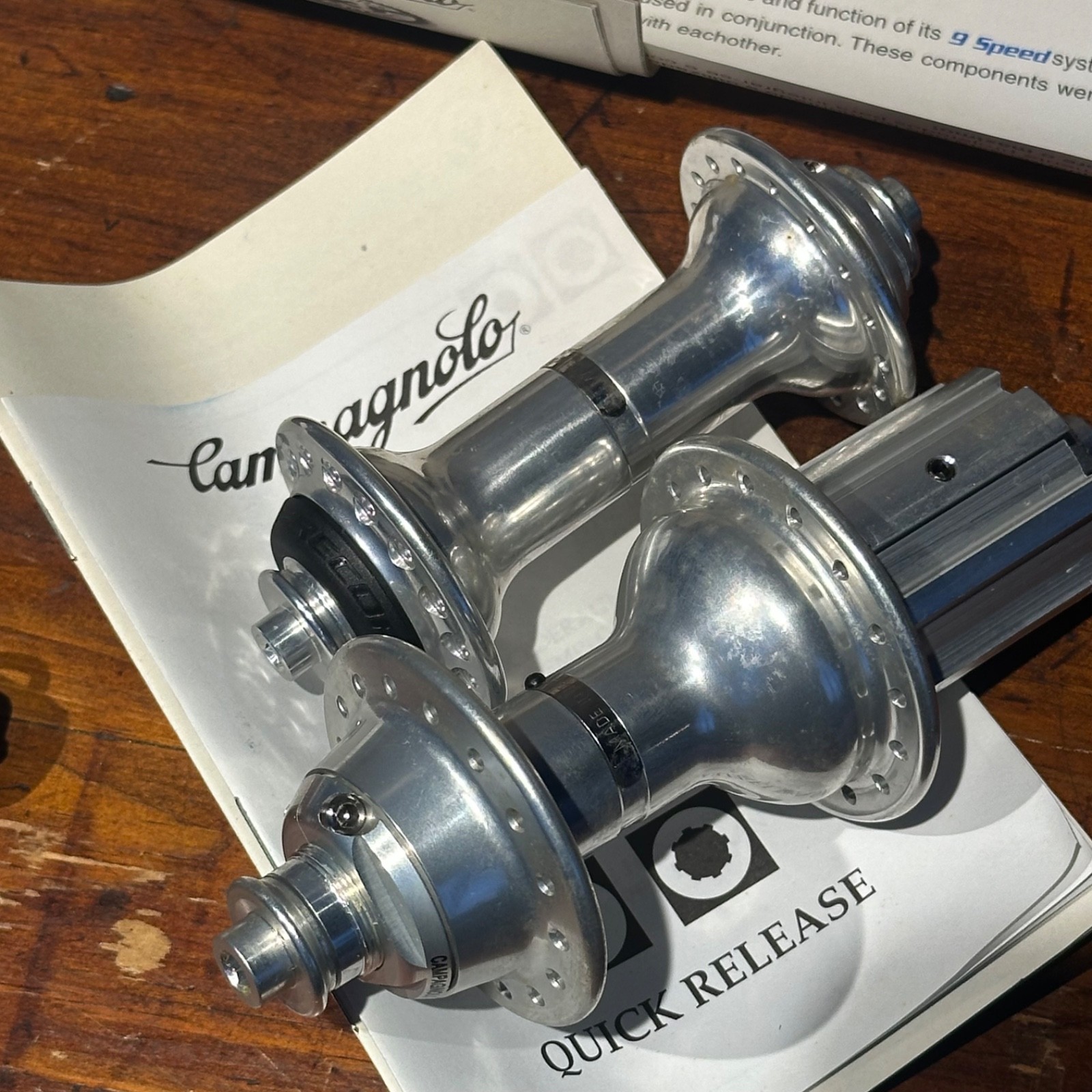 Campagnolo RECORD 9/10/11 Speed Road Hub Set w/Skewers 32H NOS Condition in BOX