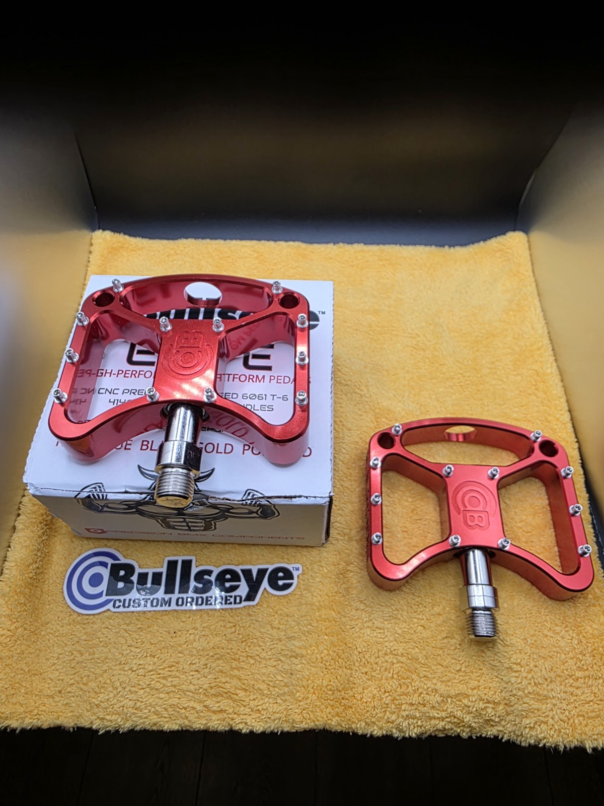 BULLSEYE 🎯 ELITE Pedals Red Rare Upgraded Bearings BMX GT HARO se Bikes HUTCH