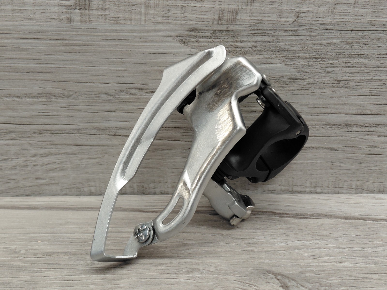 Vintage Shimano Deore LX FD-M570 Front Derailleur 28.6mm Top Pull MTB Triple