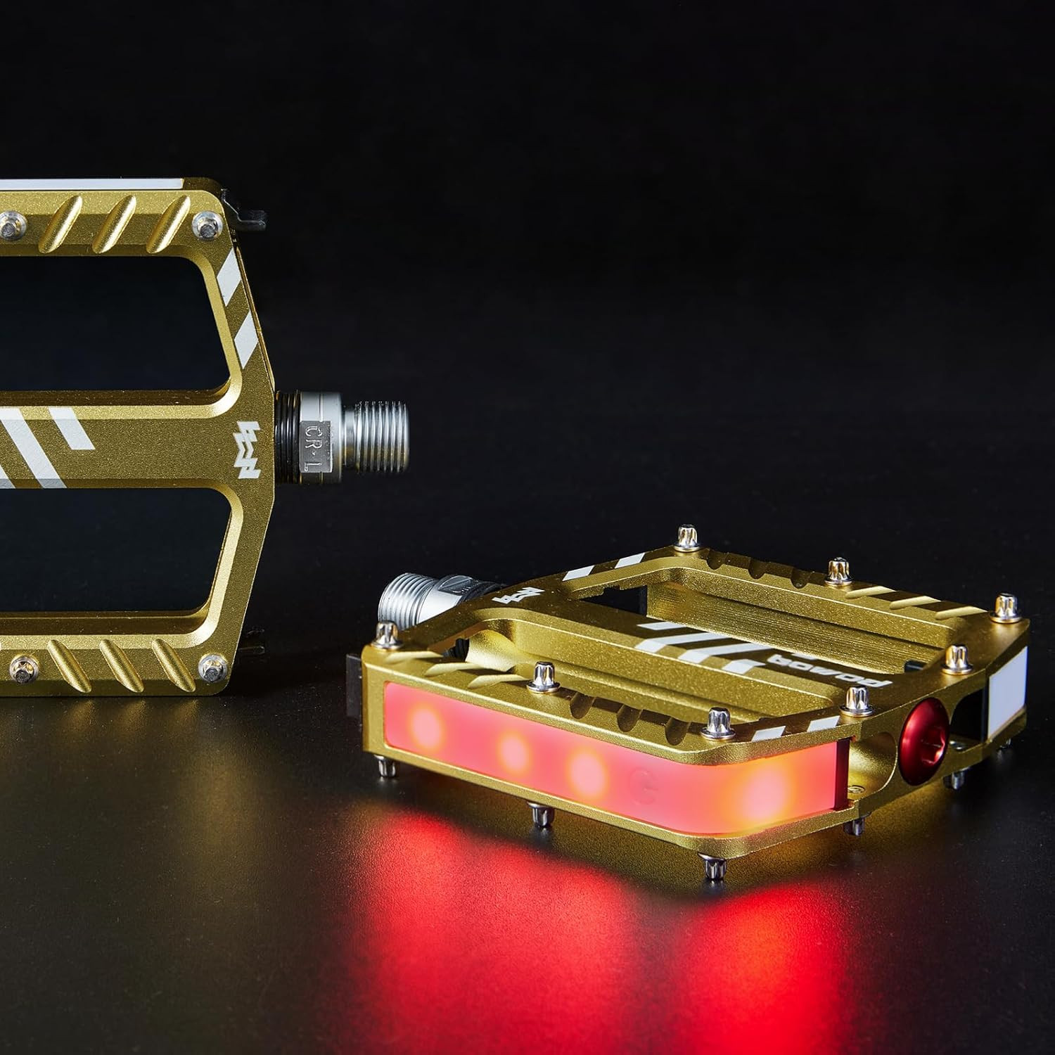 LED Bike Pedals with USB Rechargeable Lights – Safe Night Riding for All Ages
