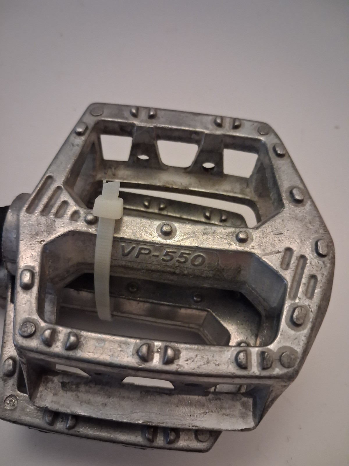 Vintage 90s Bmx Vp 550 Pedals Lot Of Two Sets 1/2 Inch Black And Silver