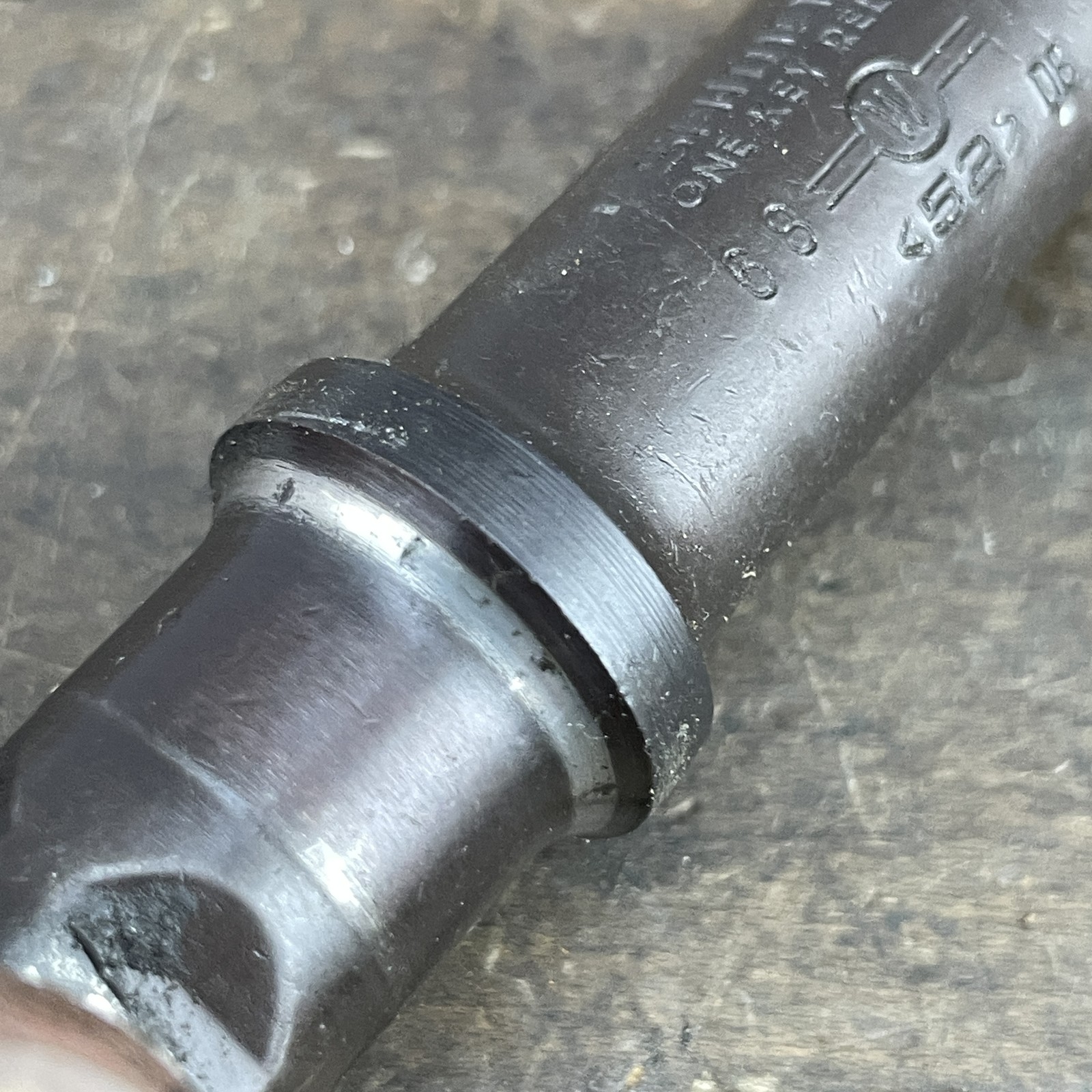 Vintage Shimano 600 AX Bottom Bracket Set 68mm 116mm JIS Square Taper One Key