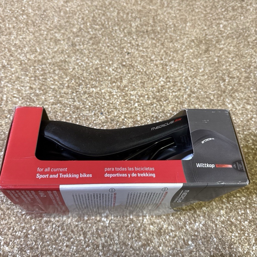 Wittkop Medicus Air Memory Foam Trekking/Sport Bike Saddle Seat, Black