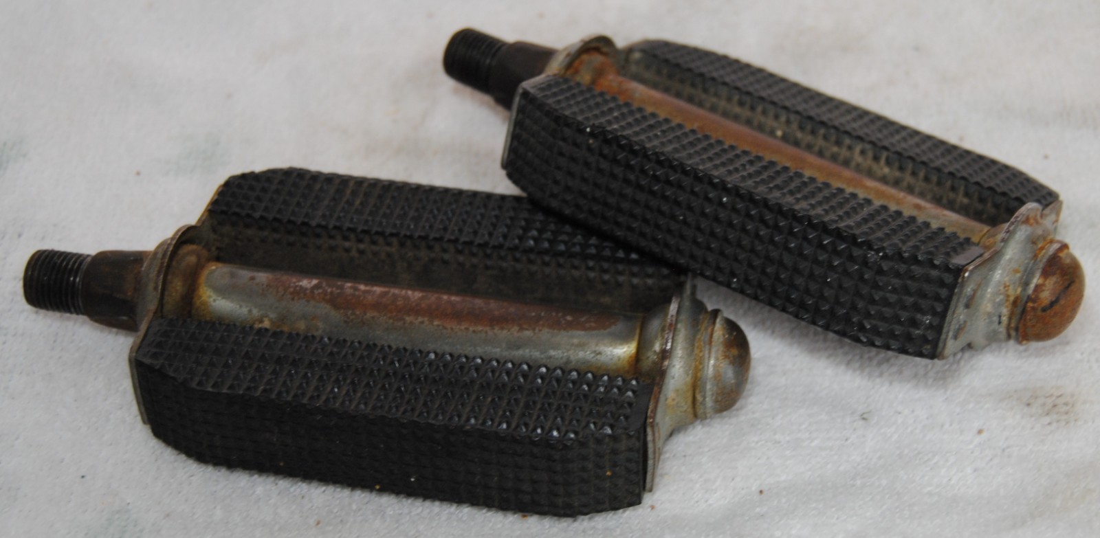 Vintage J.T.C Bicycle Pedals. 1980’s. Right & Left Hand Threads. No Reflectors