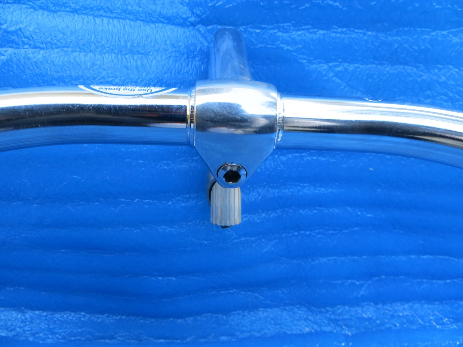 Nitto B123 CrMo 370mm NJS Handlebar + Nitto Jaguar 115mm 58 Degree Steel Stem