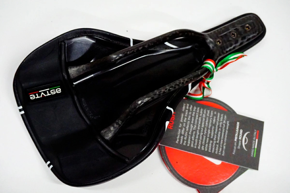 Used Astute Rush Saddle / Baichari Osu